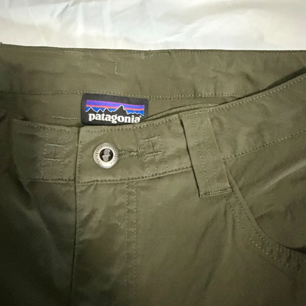 Patagonia Mens Quandary Hiking Shorts 34 Olive Green Stretch Nylon Utility Gorp